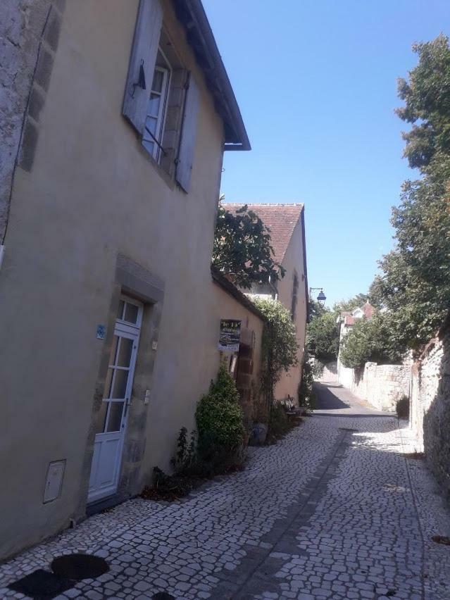 L'Atelier Du Chapeau Rouge Apartman Souvigny Kültér fotó