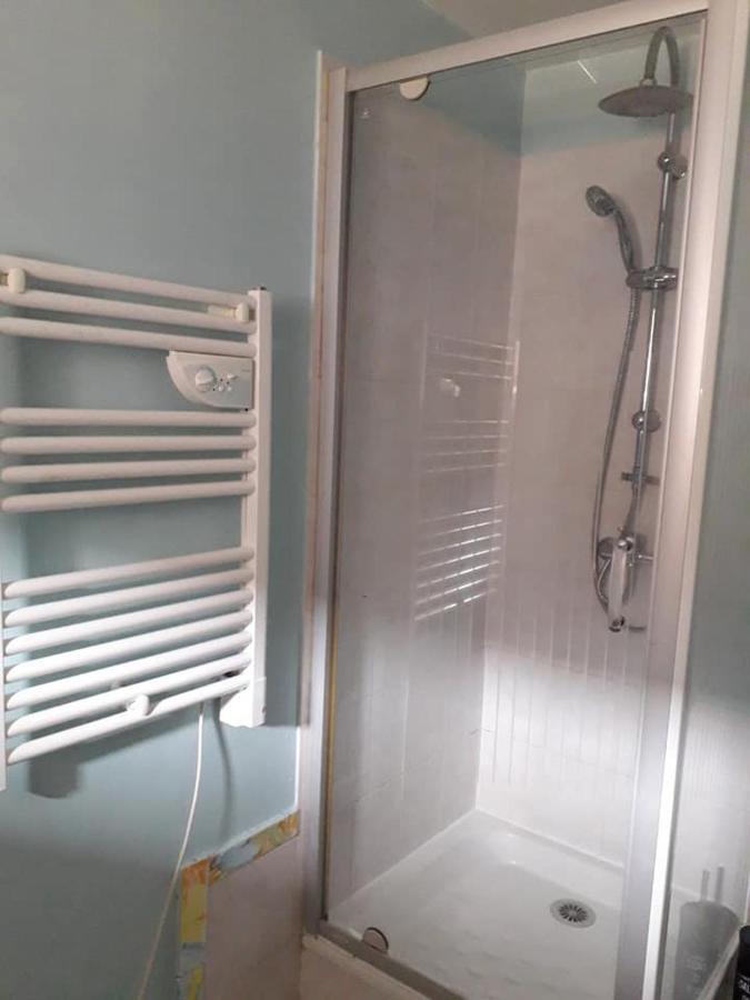 L'Atelier Du Chapeau Rouge Apartman Souvigny Kültér fotó