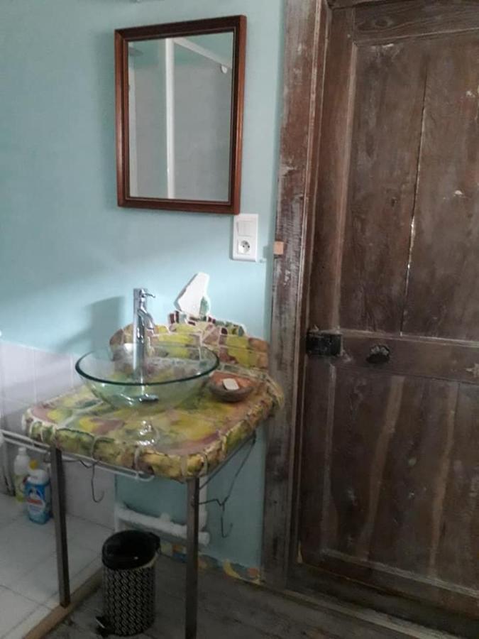 L'Atelier Du Chapeau Rouge Apartman Souvigny Kültér fotó